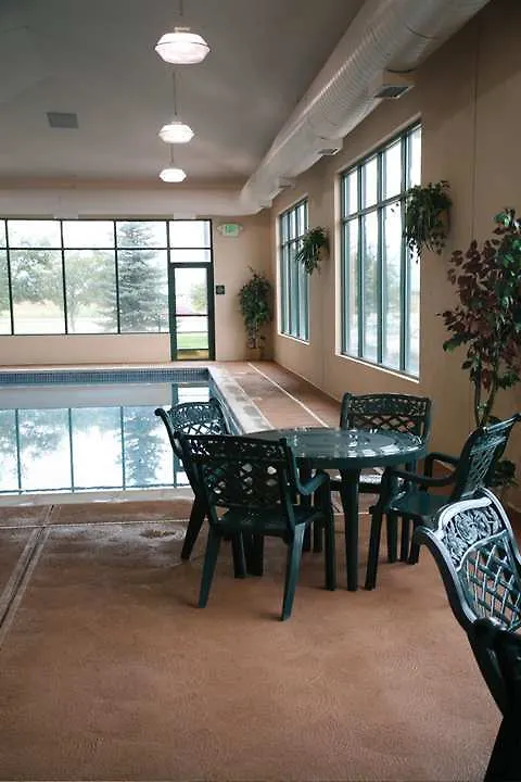 Hampton Inn Denver-International Airport 3*, DEN
